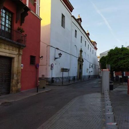 Апартаменты Hispalis Plaza Cristo De Burgos Севилья Экстерьер фото